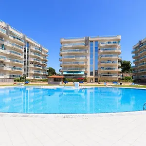 Apartment Uhc Larimar Family Complex, Salou